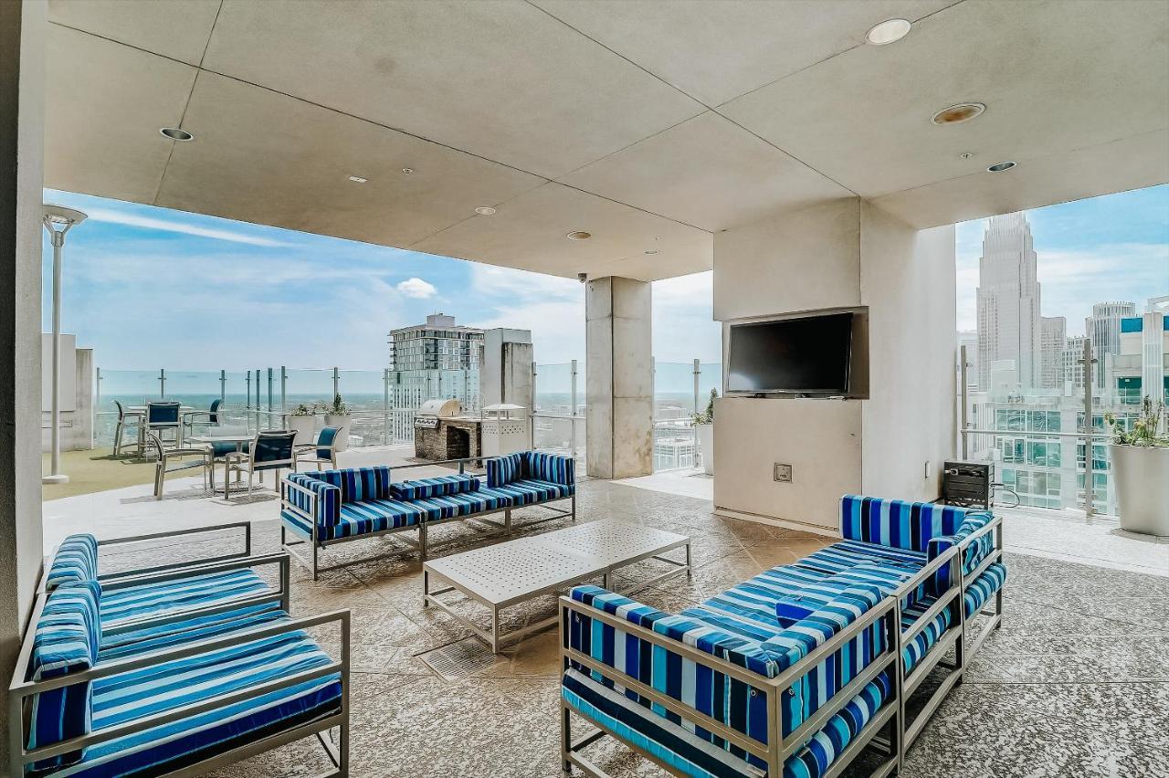Frontdesk Skyhouse Apts Uptown Charlotte Apartment Ngoại thất bức ảnh